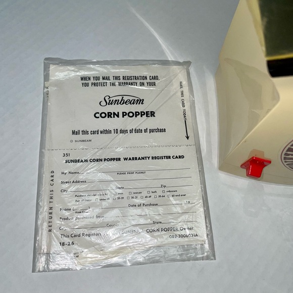 EUC 1980 Sunbeam Great American Popcorn Machine II, w/ original inserts, tested - Picture 11 of 12